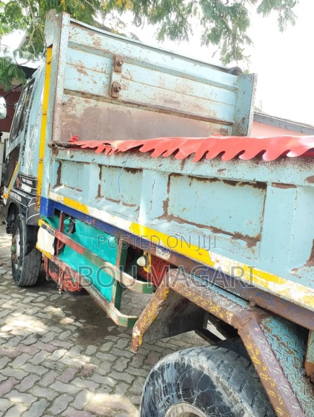 Fuso Tipper