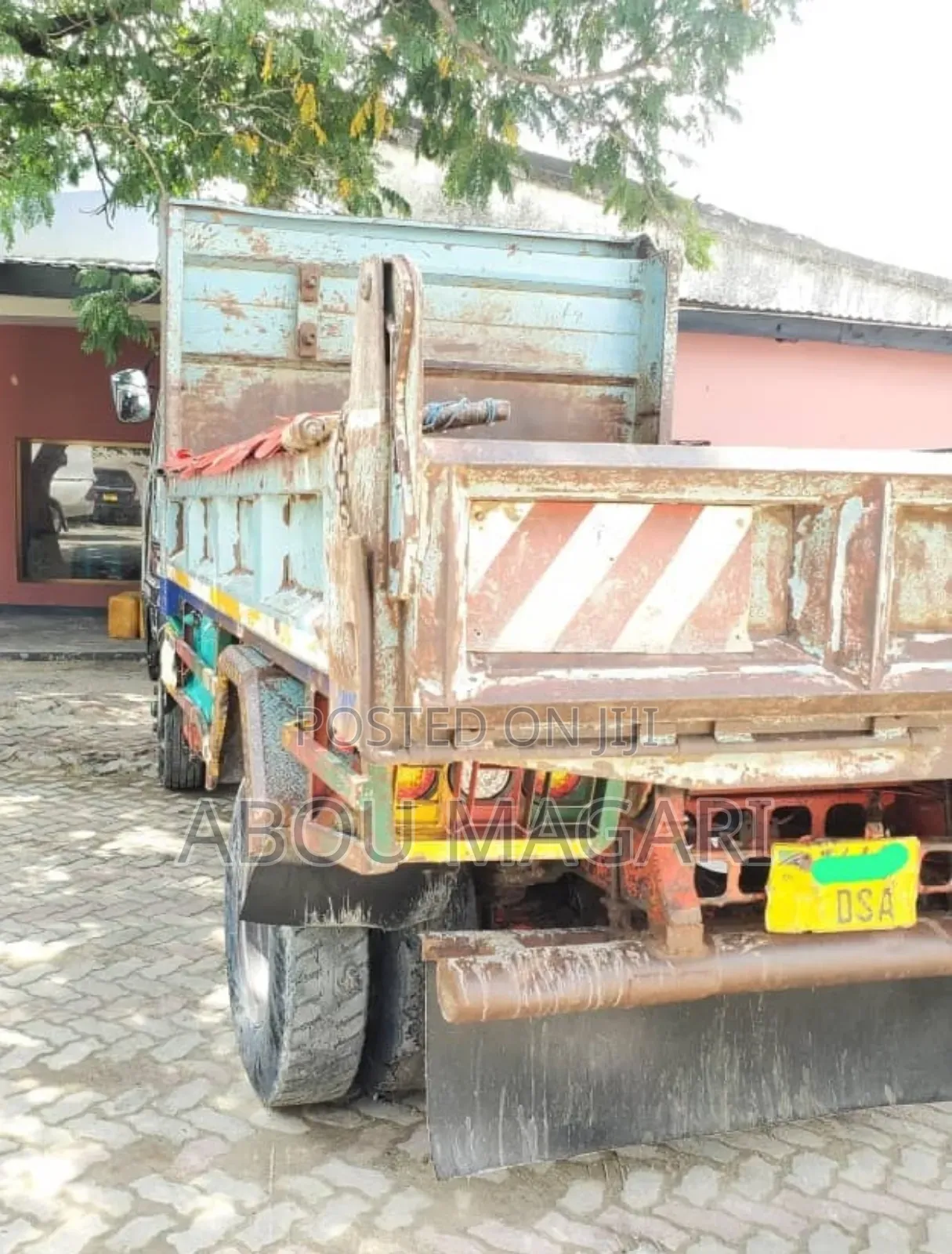Fuso Tipper