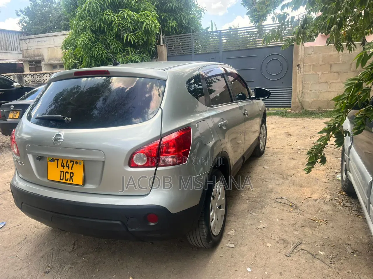 Nissan Dualis 2004 Gray
