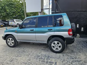 Mitsubishi Pajero 2005 Green