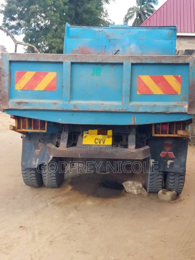 Fuso Tipa Tipper 6d17