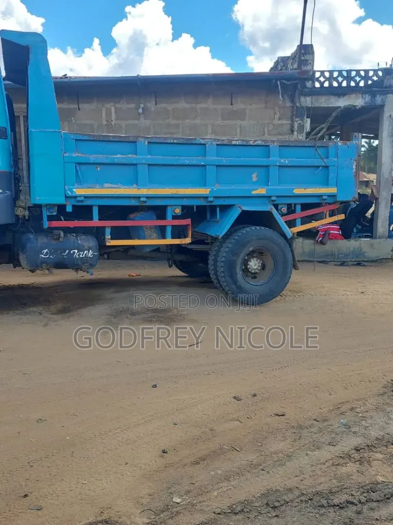 Fuso Tipa Tipper 6d17