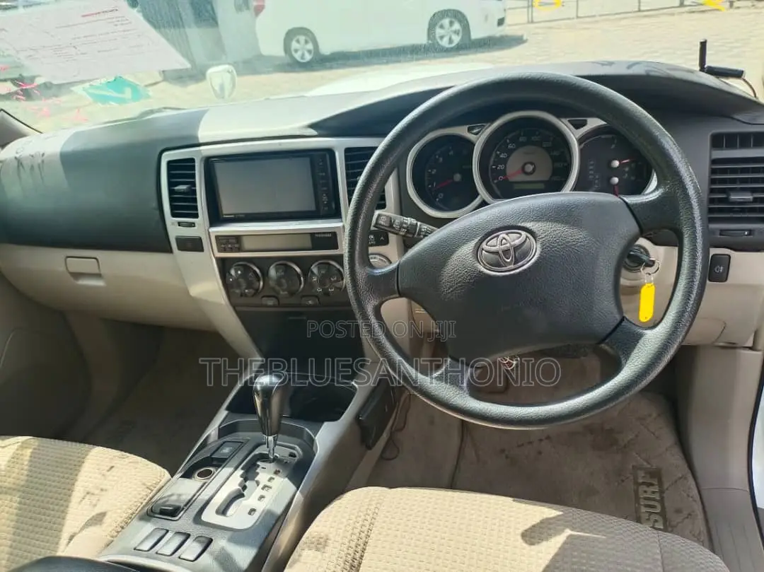 Toyota Hilux Surf 2006 White