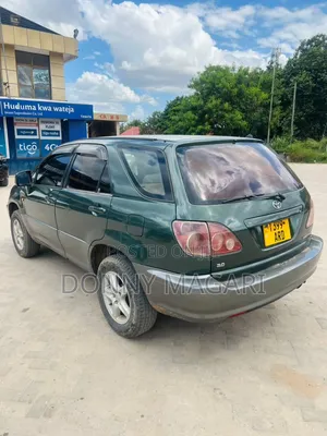 Toyota Harrier 2002 Green