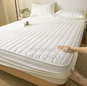 Bed Cover Nzuri Kwaajiri Ya Utunzaji Wa Godoro, Zipo 5x6 Na 6x6.