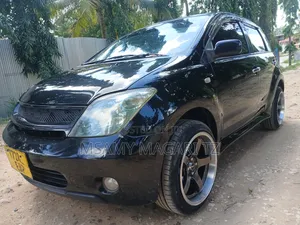 Toyota IST 2003 Black