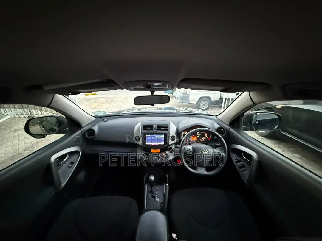Toyota Vanguard 2011 Black