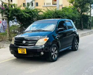 Toyota IST 2004 Black