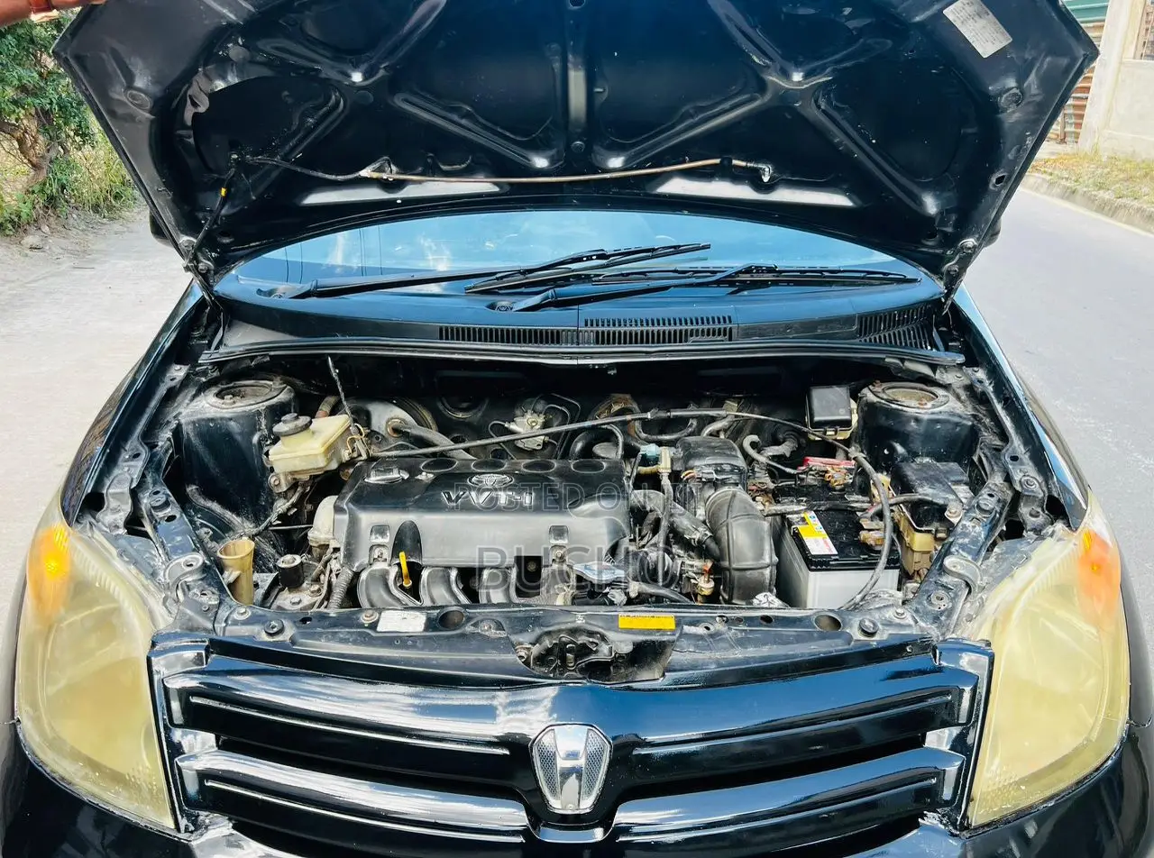 Toyota IST 2004 Black