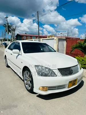 Toyota Crown Royale 2005 White