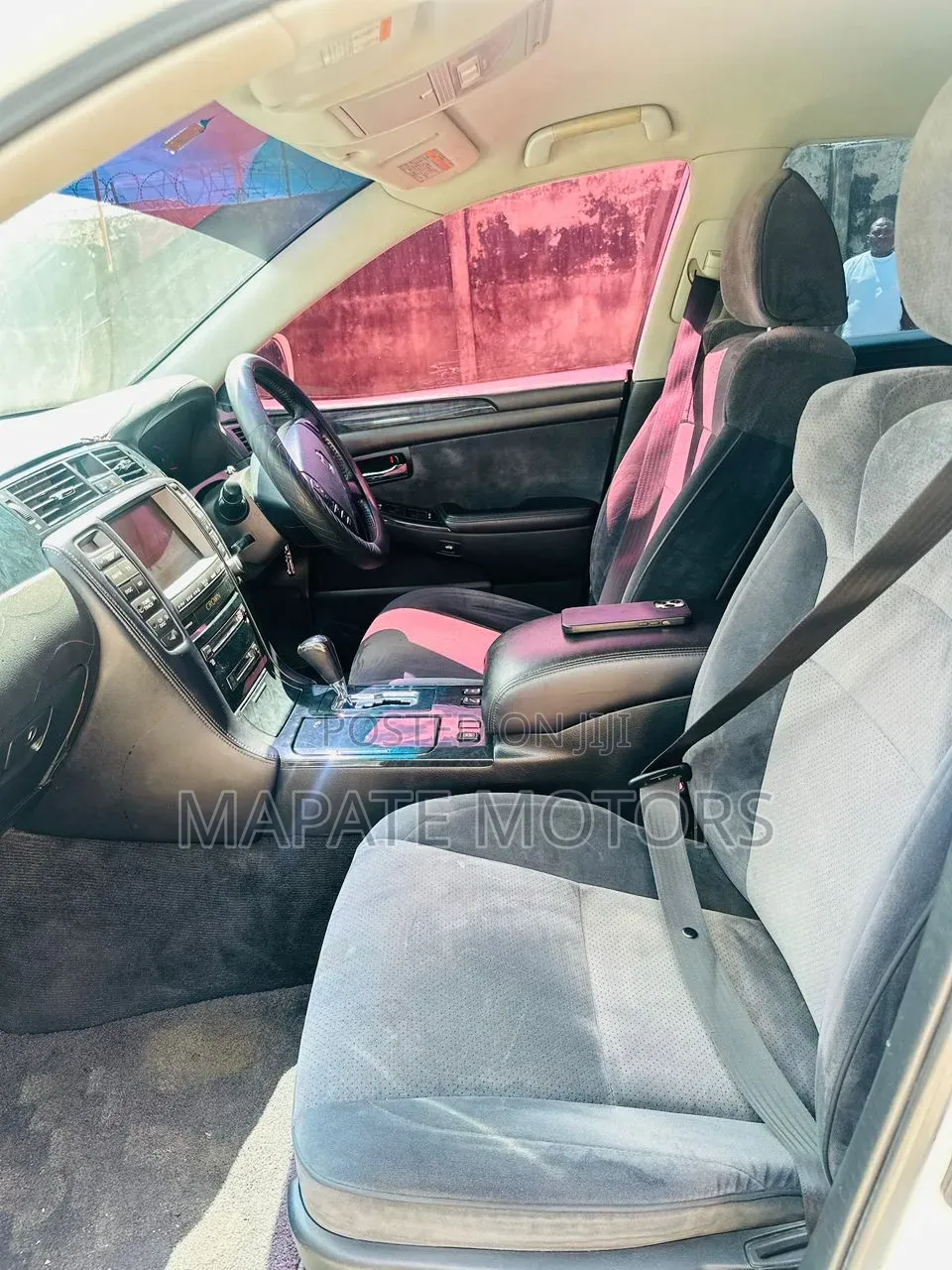 Toyota Crown Royale 2005 White