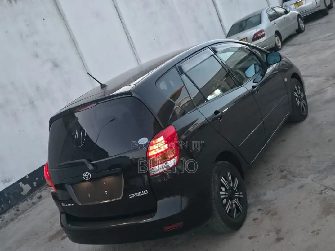 Toyota Corolla Spacio 2005 Black