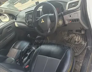 Mitsubishi L200 2008 White