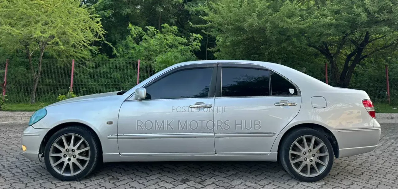 Toyota Brevis 2004 Silver