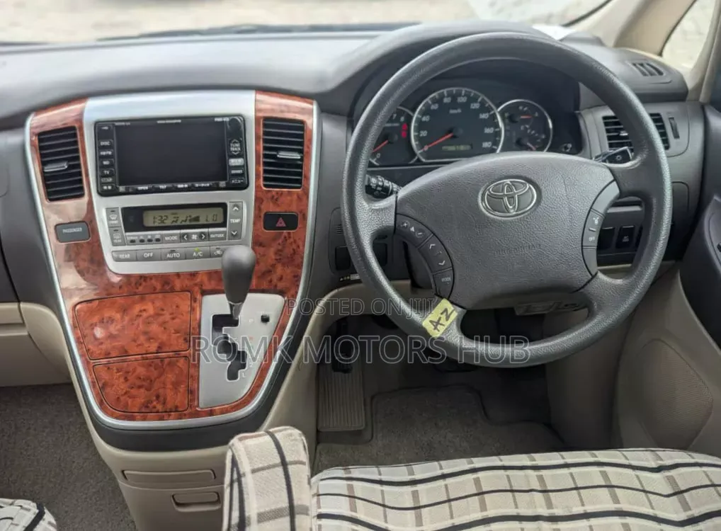 Toyota Alphard 2002 White