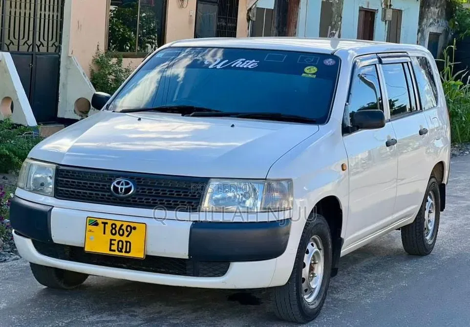 Toyota Probox 2004 White