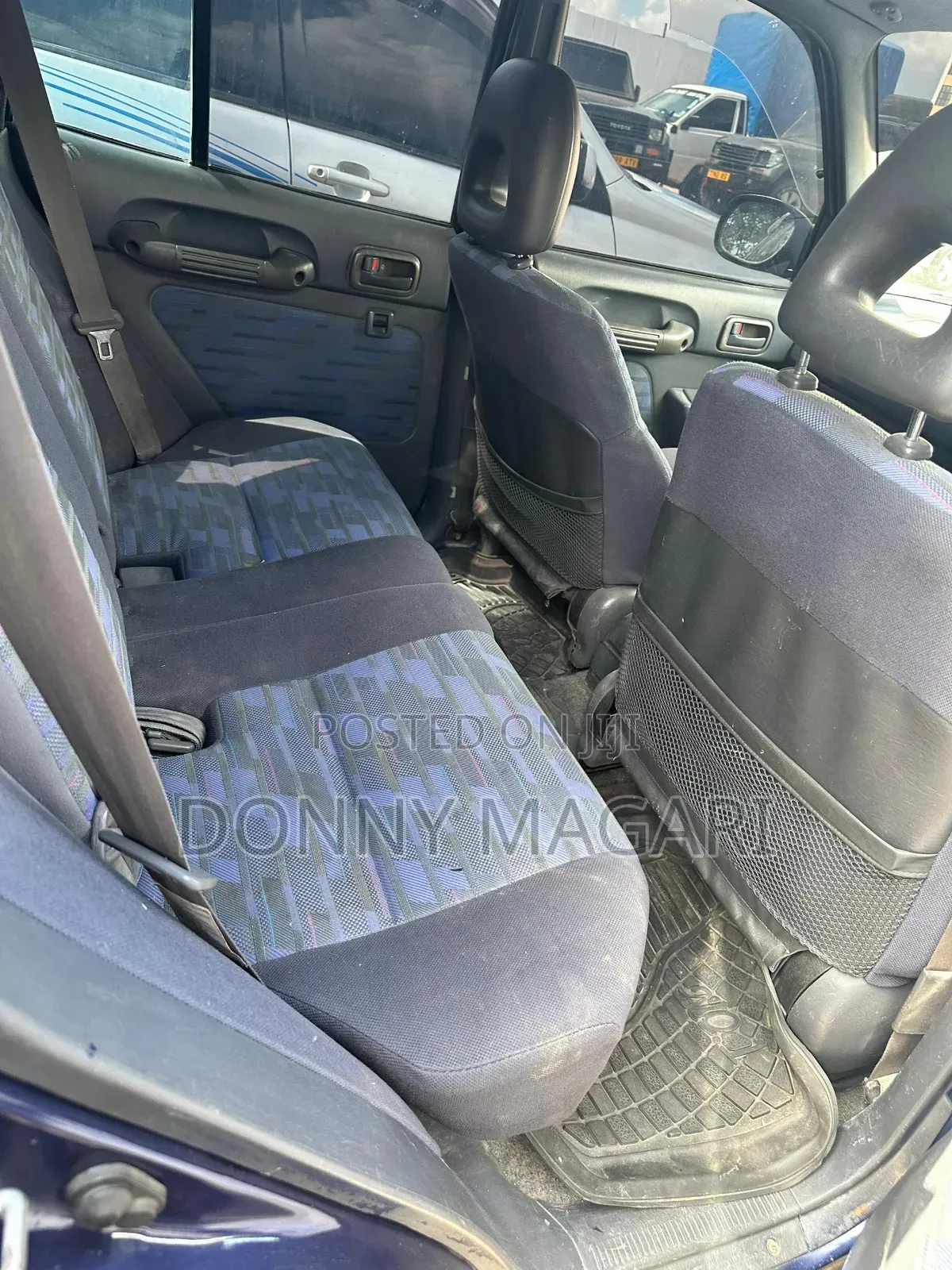 Toyota RAV4 1997 Blue
