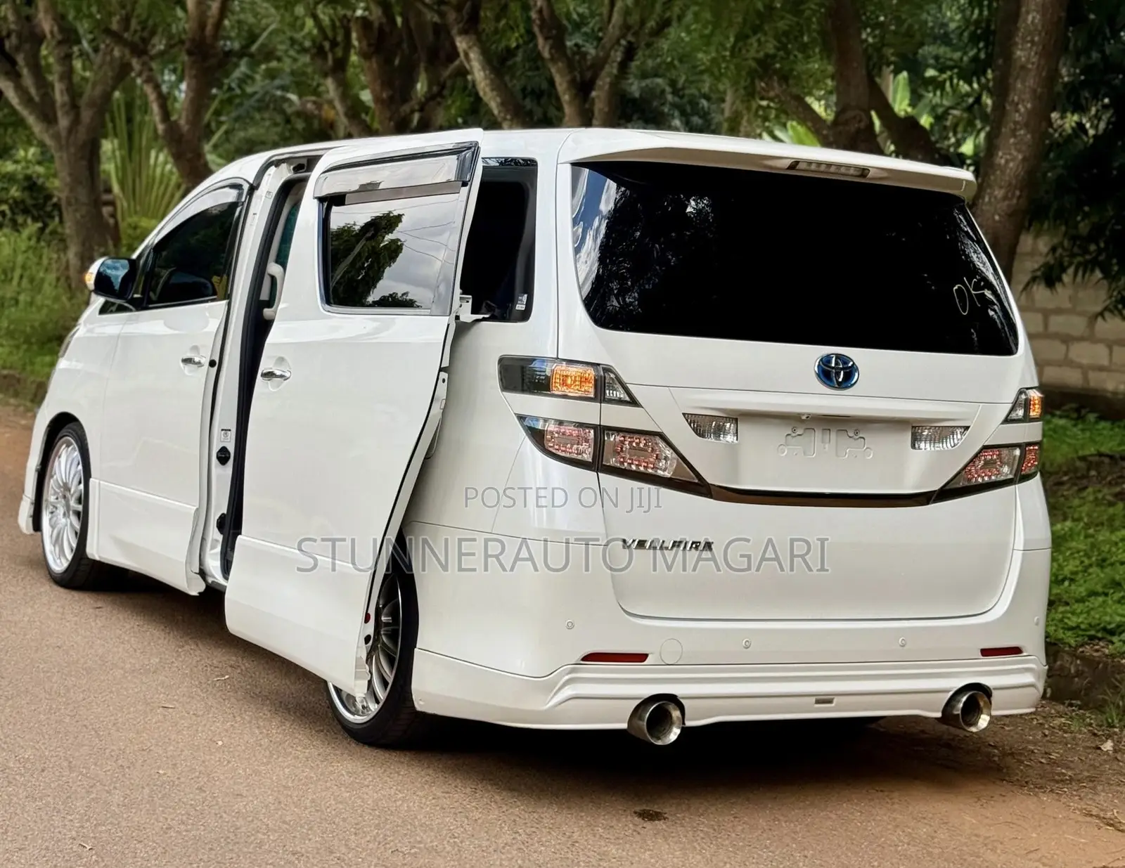 Toyota Alphard 2009 Pearl