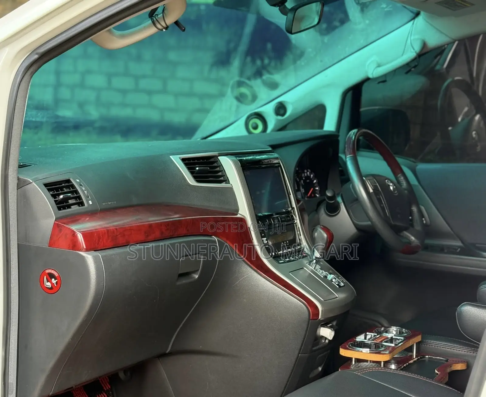 Toyota Alphard 2009 Pearl