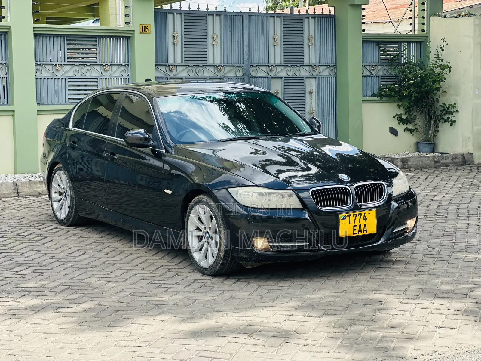 BMW 3 Series 2010 Black