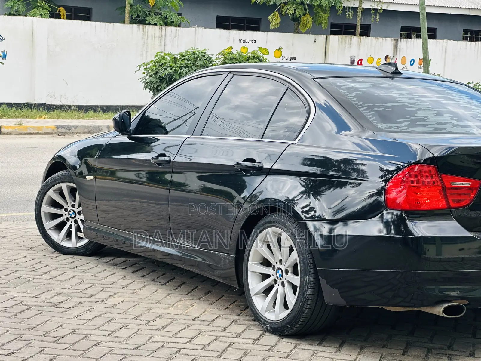 BMW 3 Series 2010 Black