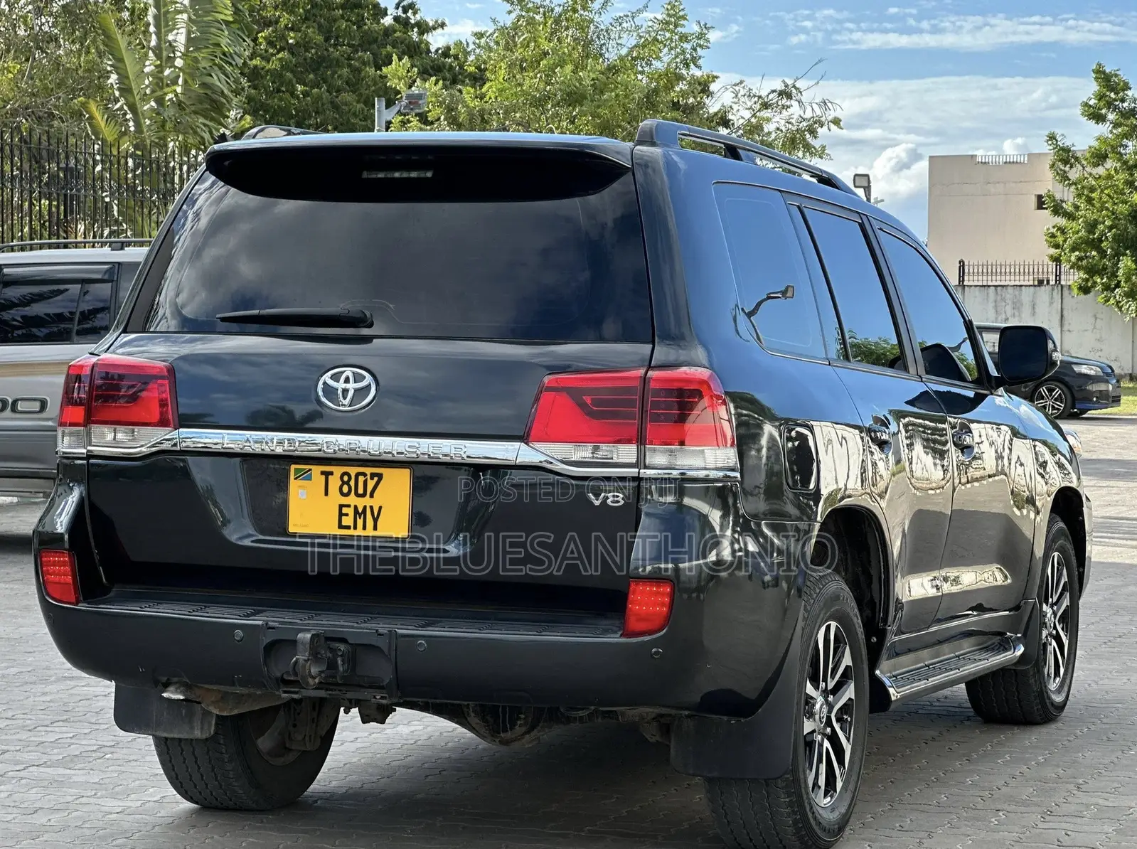 Toyota Land Cruiser 2013 Gray