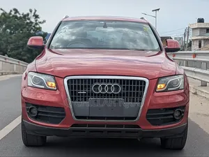 Audi Q5 2009 Red