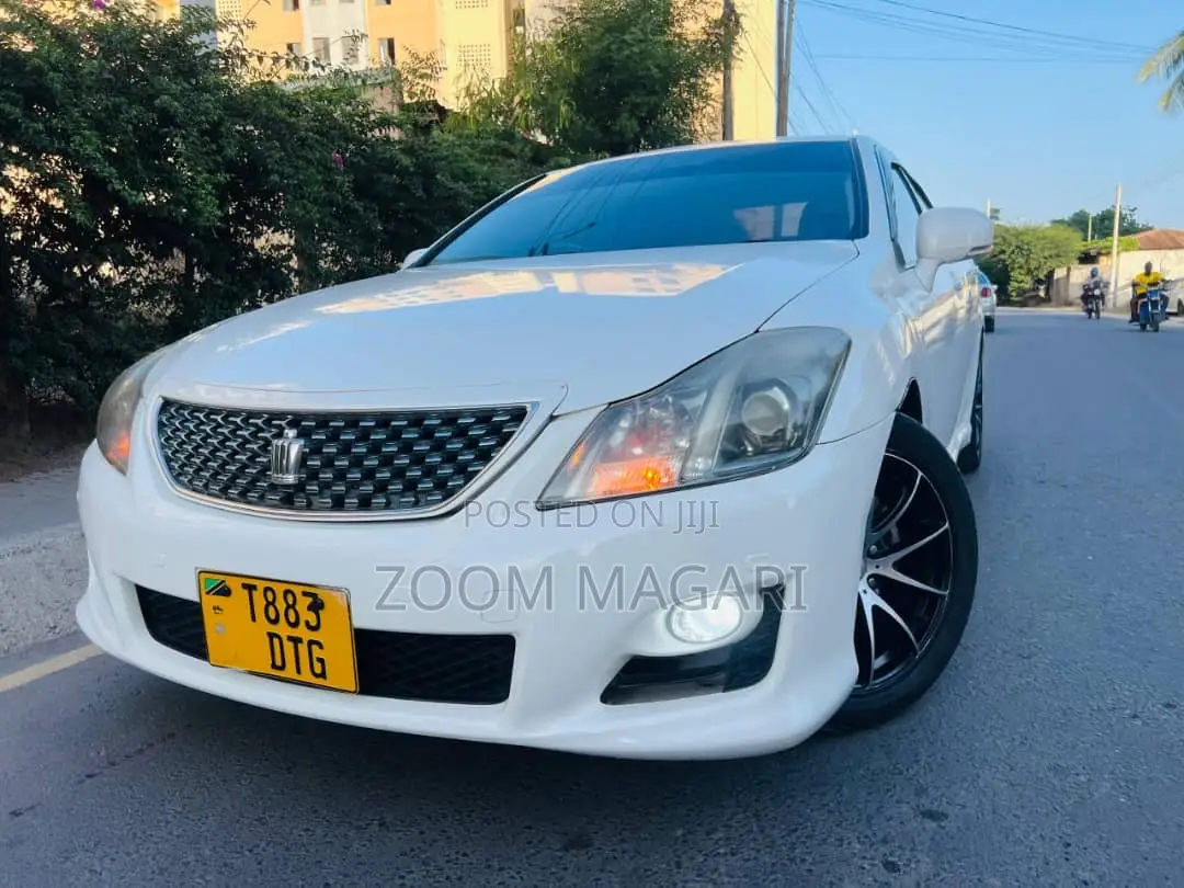 Toyota Crown 2007 Pearl