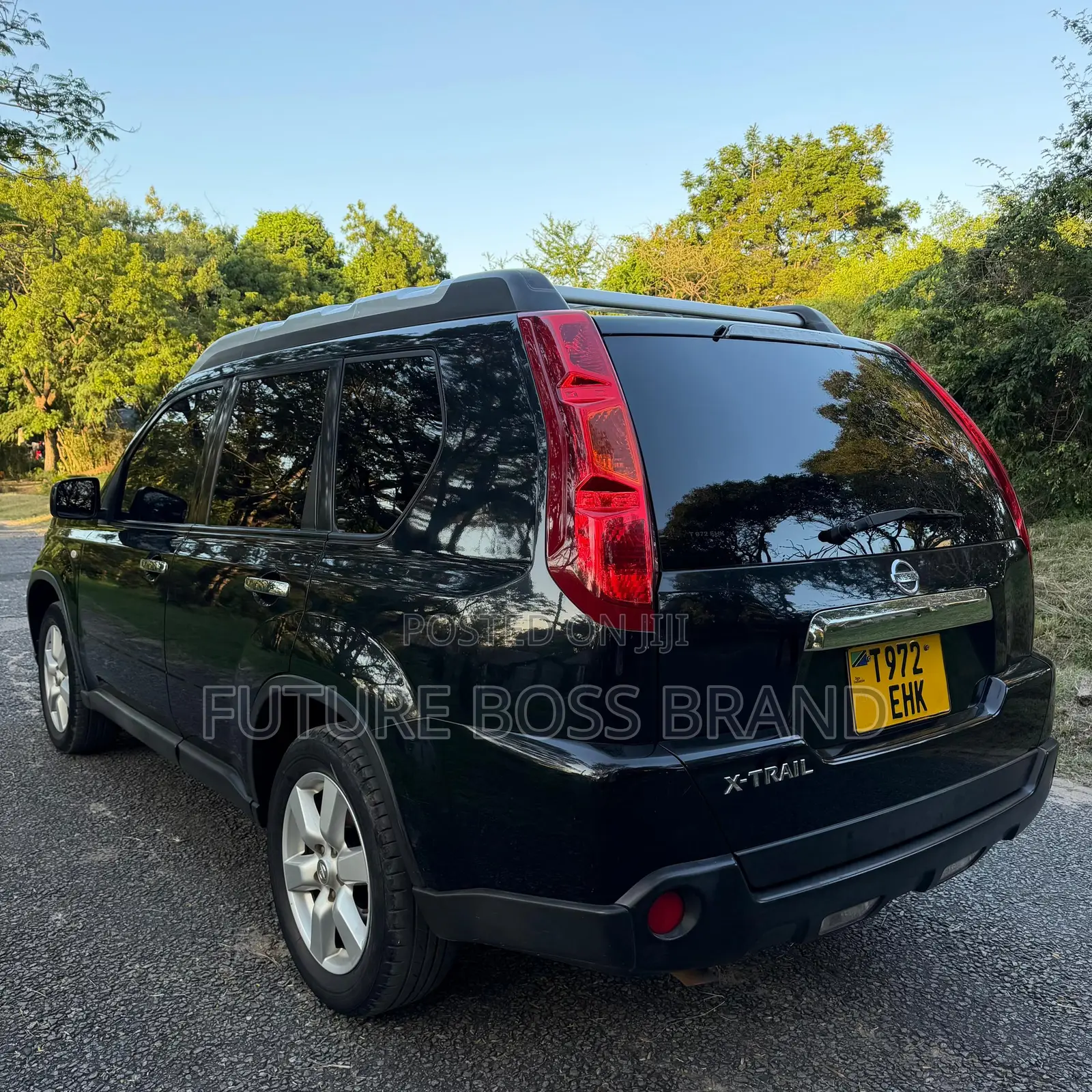 Nissan X-Trail 2.0 Petrol XE 2012 Black
