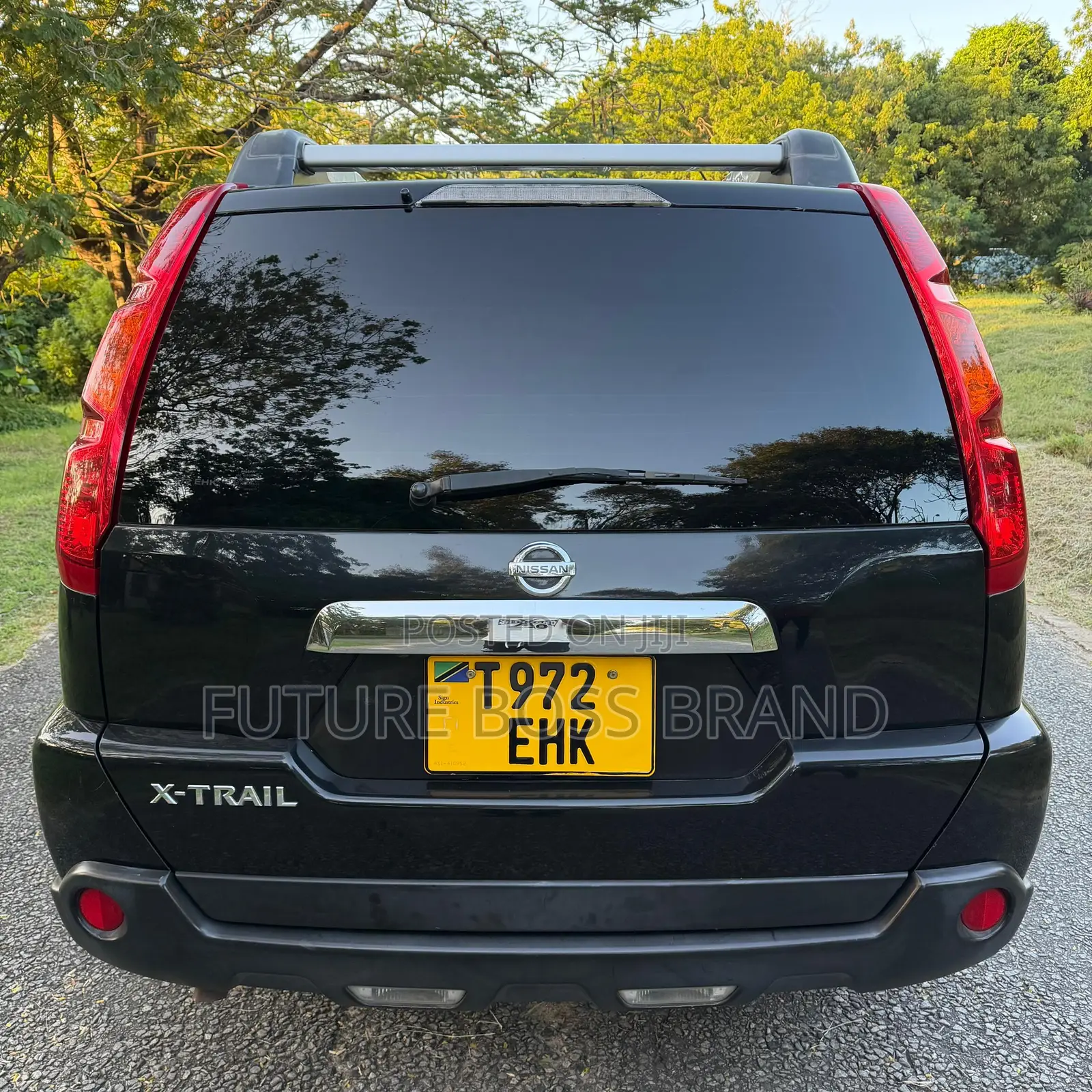 Nissan X-Trail 2.0 Petrol XE 2012 Black