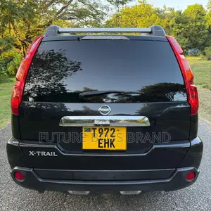 Nissan X-Trail 2.0 Petrol XE 2012 Black
