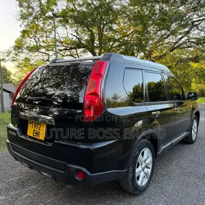 Nissan X-Trail 2.0 Petrol XE 2012 Black