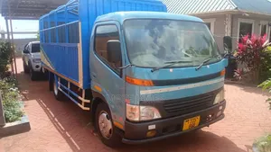 Toyota Dyna 2000 Blue