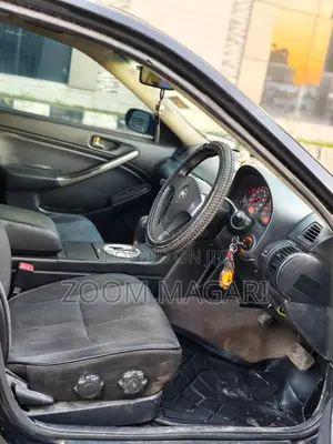 Nissan Skyline 2003 Black