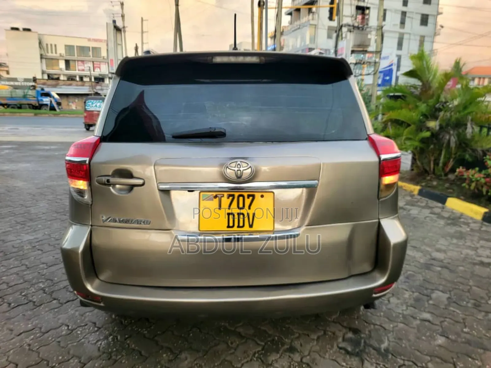 Toyota Vanguard 2008 Gold
