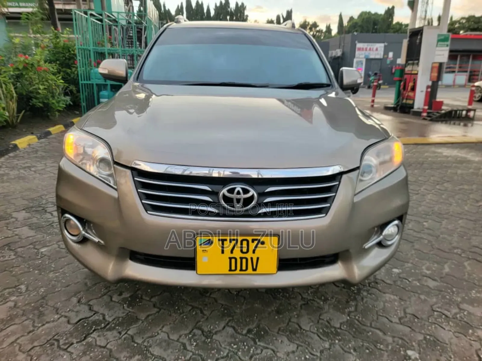 Toyota Vanguard 2008 Gold