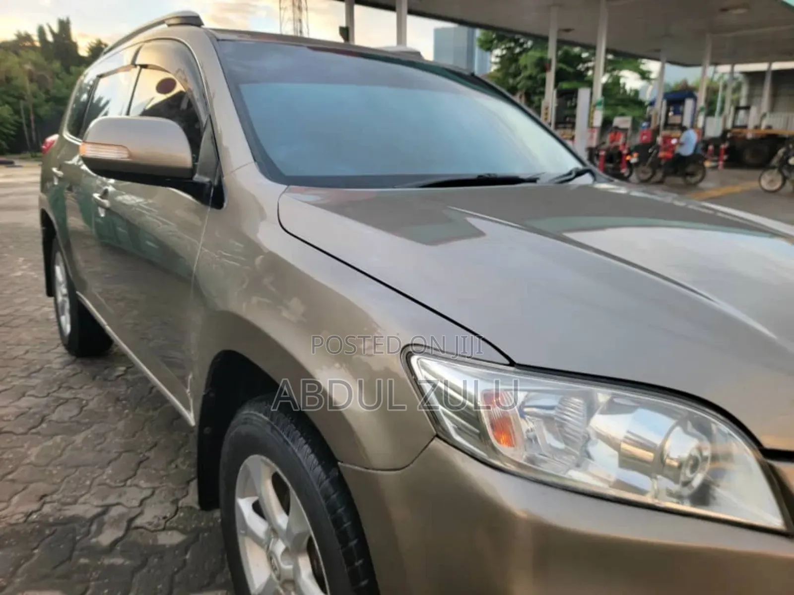 Toyota Vanguard 2008 Gold