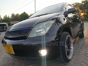 Toyota IST 2003 Black