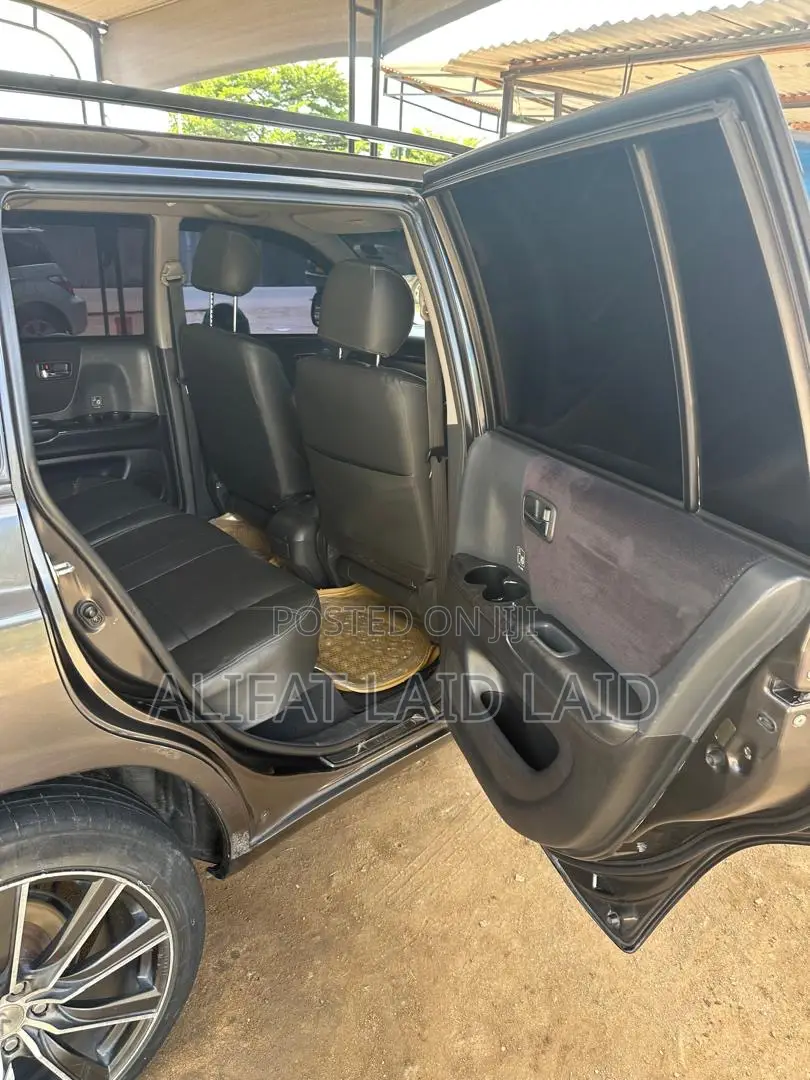Toyota Kluger 2005 Gray