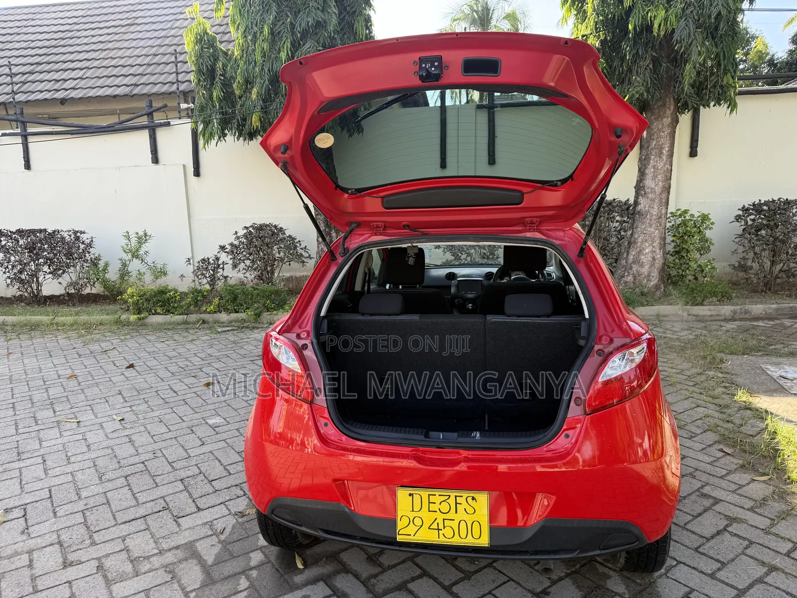 Mazda Demio 2010 Red