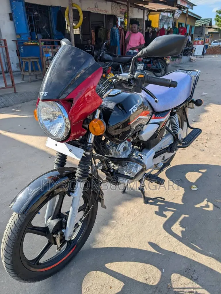 TVS HLX 125 2025 Black