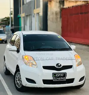 Toyota Vitz 2005 White