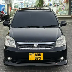 Toyota Raum 1.5 AWD 2005 Black