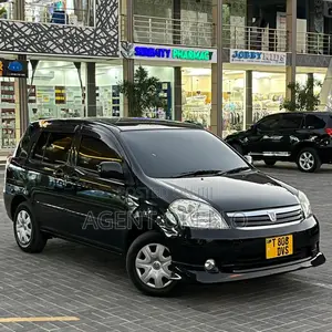 Toyota Raum 1.5 AWD 2005 Black
