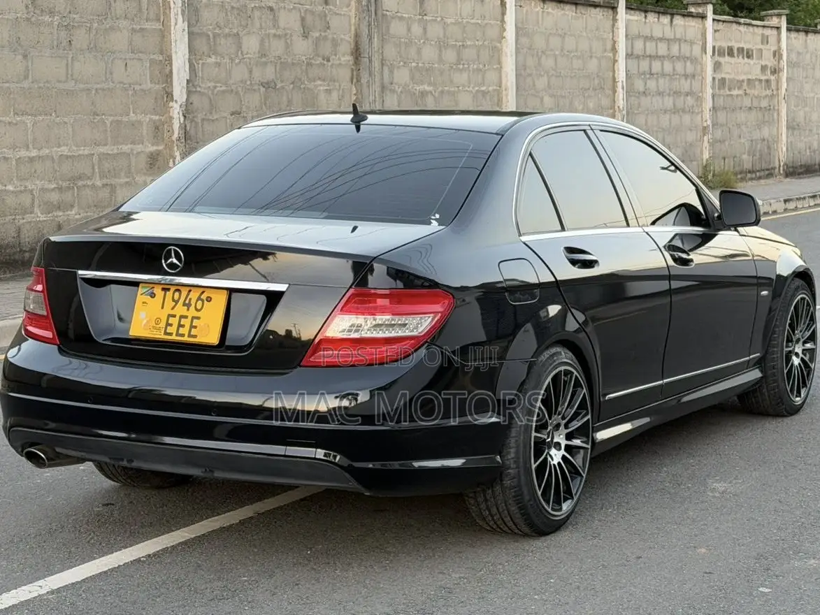 Mercedes-Benz C-Class 2008 Black