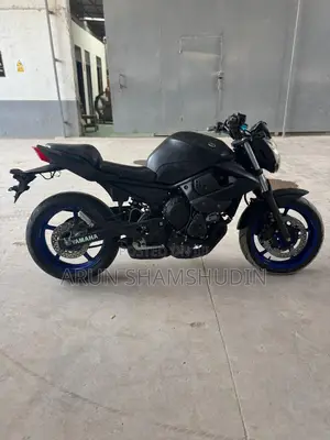 Yamaha 2015 Black