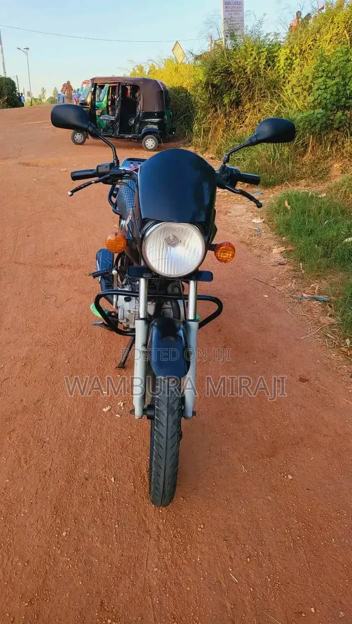 Bajaj Boxer 125 2025 Black