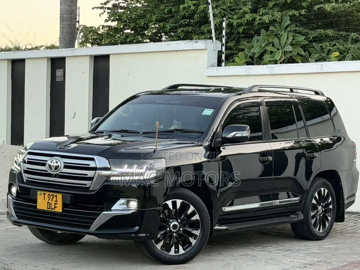 Toyota Land Cruiser 2014 Black