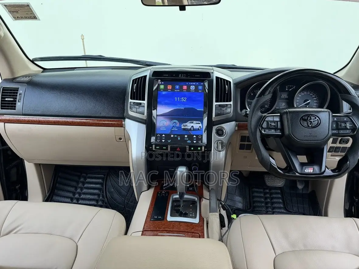 Toyota Land Cruiser 2014 Black