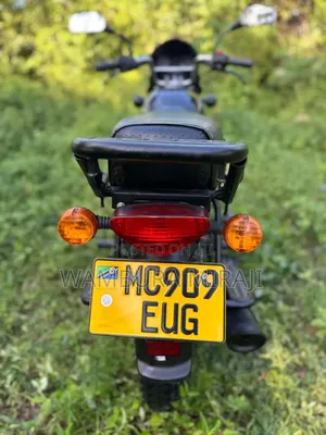 New Bajaj Boxer 125 2025 Black